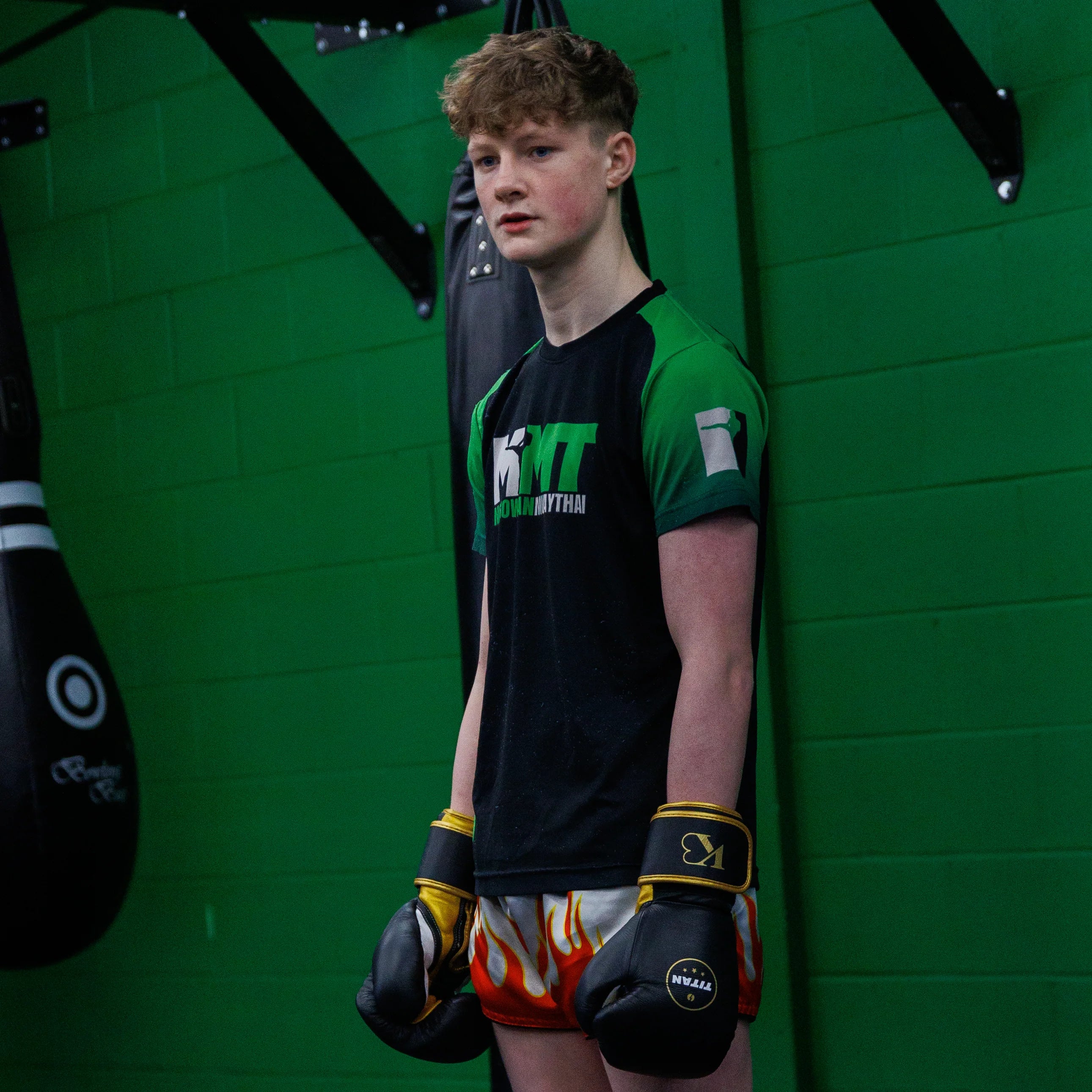 Velocity 3.0 Velcro Boxing Gloves – Midnight Black