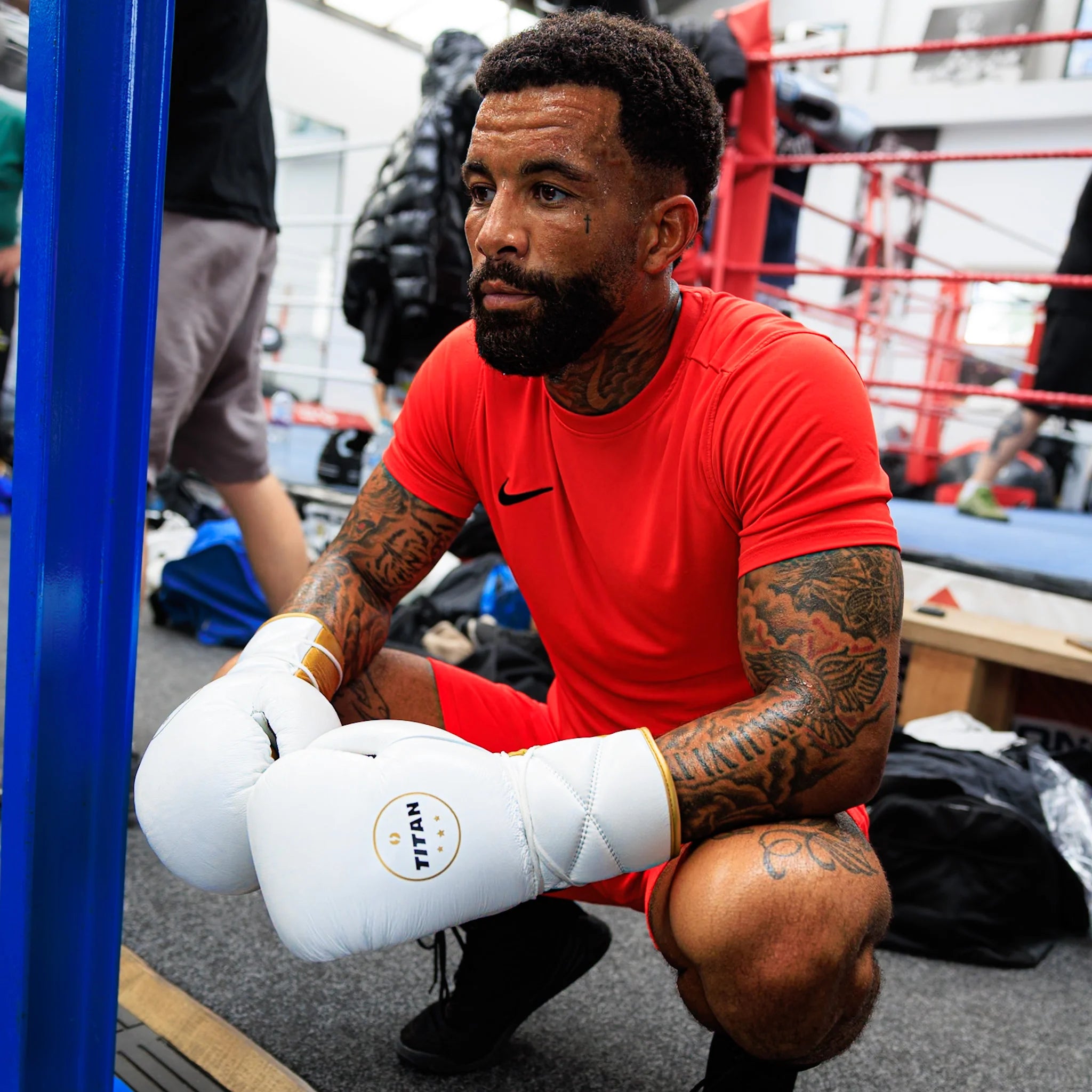 10oz Horsehair Lace-Up Fight Gloves – Polar White